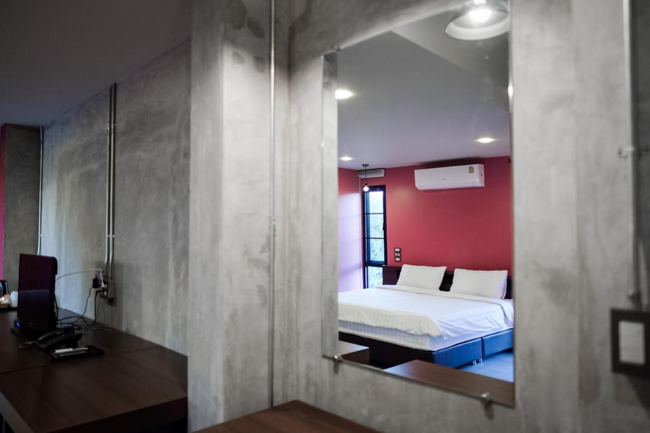 Werun Nimbly Chiang Mai Hostel Ngoại thất bức ảnh
